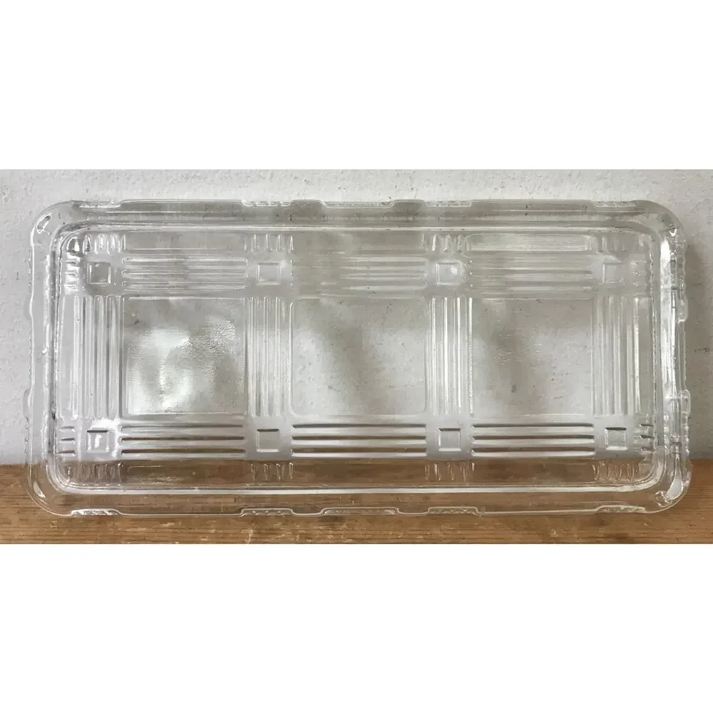 Vtg Hazel Atlas Criss Cross Antique Plaid Glass Refrigerator Dish with Lid 8.5“
